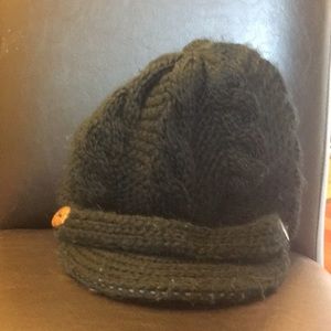 Black newsboy hat